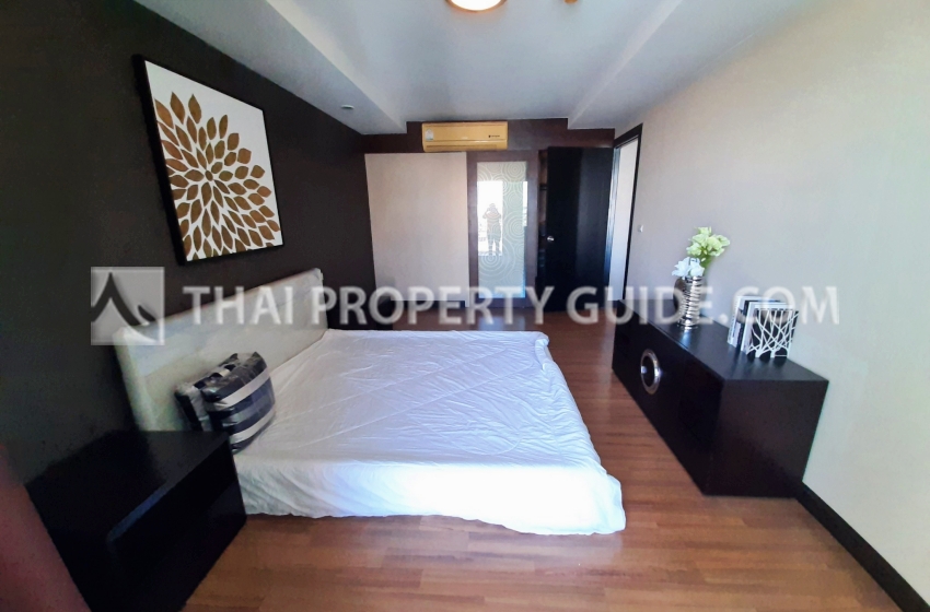 Condominium in Phaholyothin 